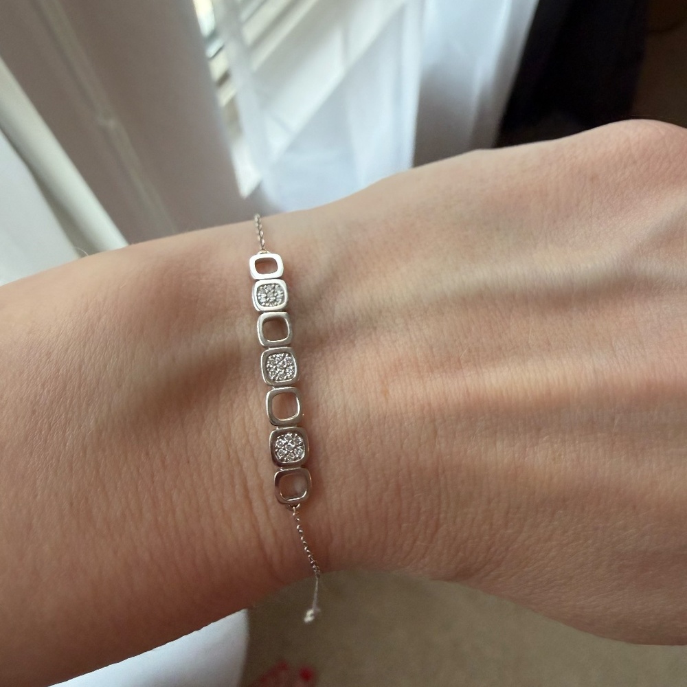 Dinh Van 18K White Gold Diamond Station Bracelet